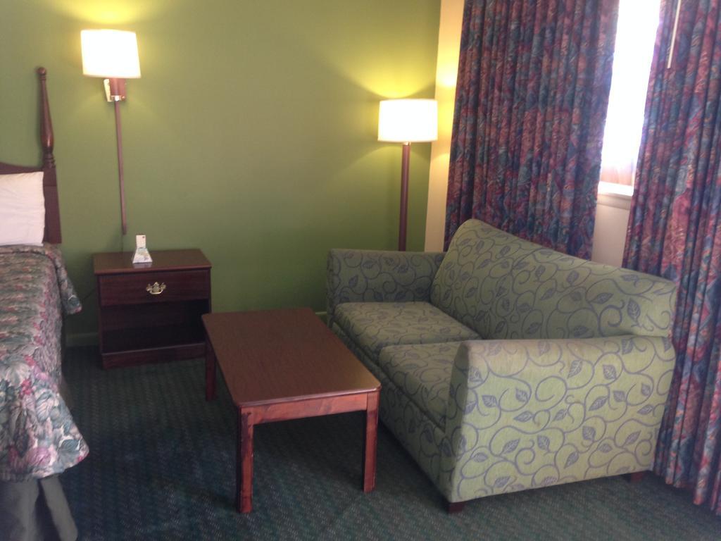 Gas Lite Motel Lawrenceville Oda fotoğraf